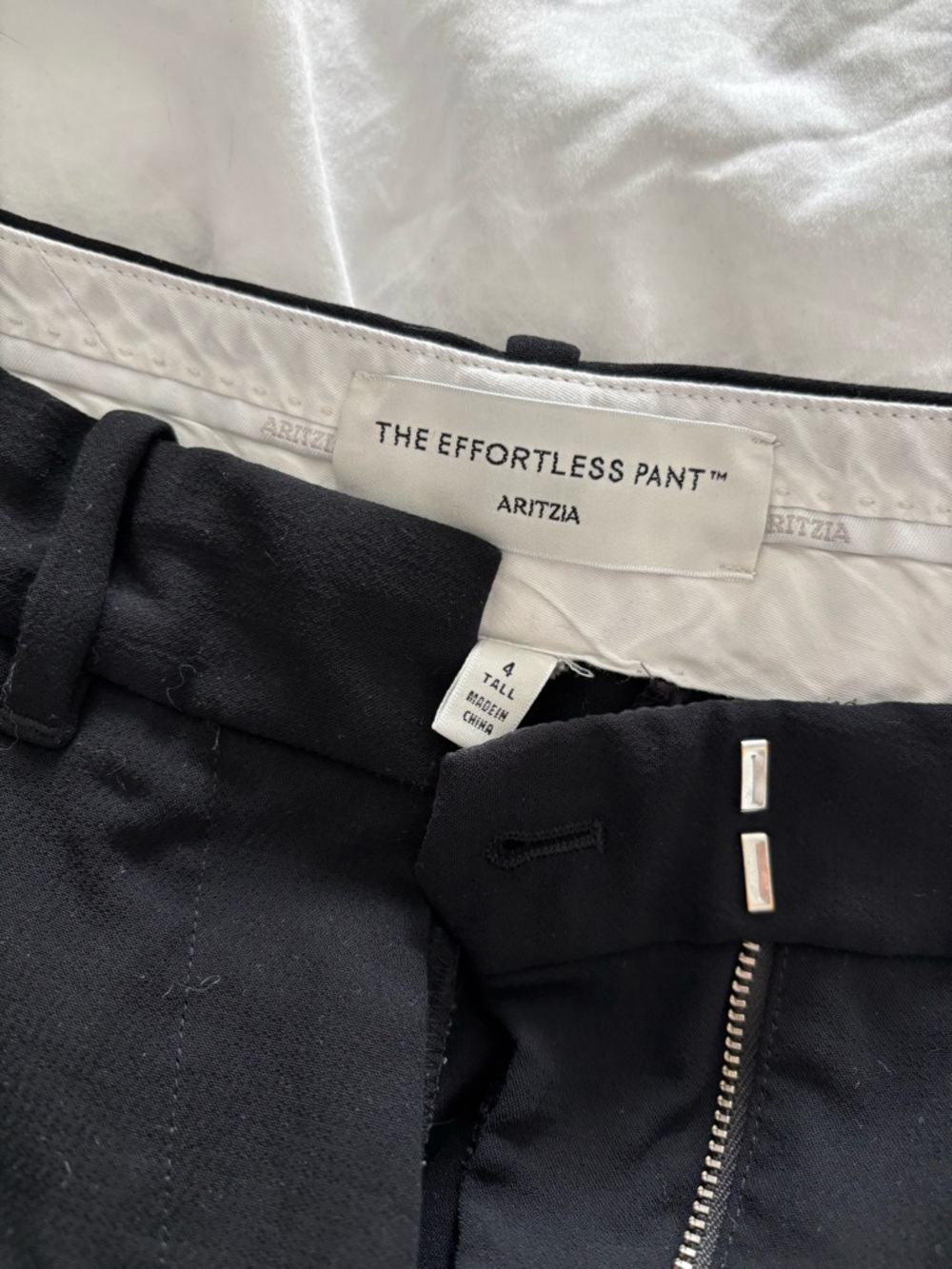 Aritzia The Effortless Pant™ Curve-Fit Crepette™